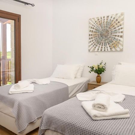 Apartmán Elizabeth Stone House Nea Roda Exteriér fotografie