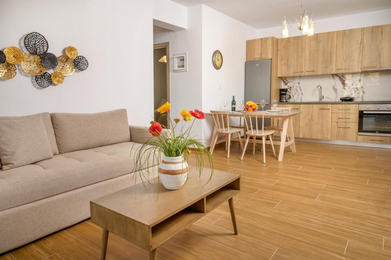 Apartmán Elizabeth Stone House Nea Roda Exteriér fotografie